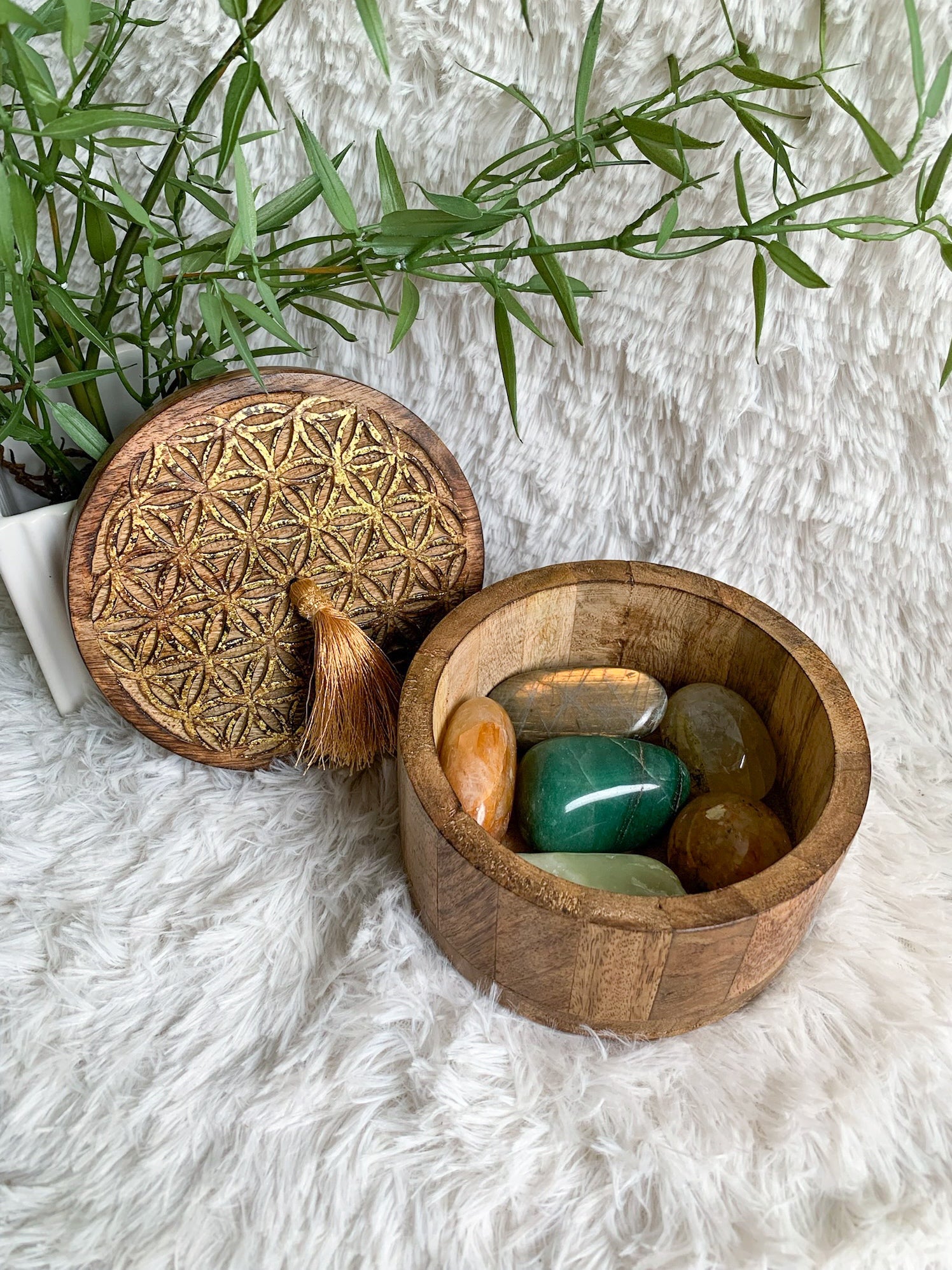 Spirituelle Aufbewahrung – Beutel, Schalen und Boxen für deine Kristalle