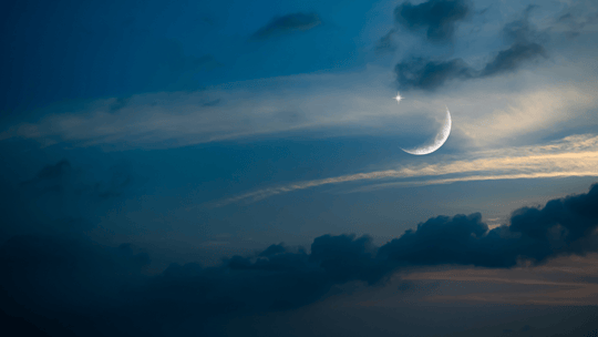 Der letzte Neumond vor den Eklipsen