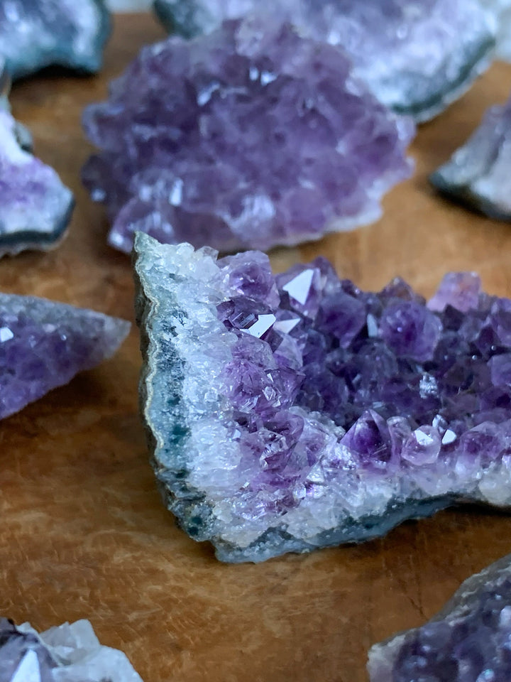 Amethyst Drusenstück S - XL - SoulGlow - Amethyst, Aufladung, balance