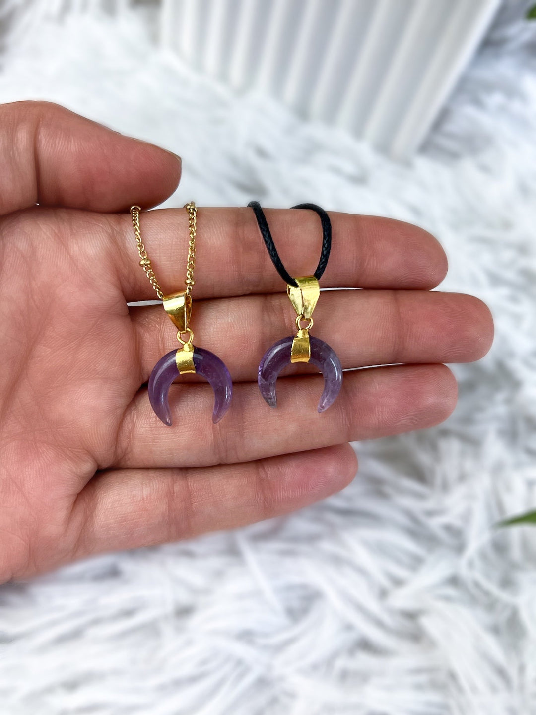 Amethyst Mond Anhänger mit vergoldeter Öse - SoulGlow - Amethyst, Anhänger mit Öse, balance