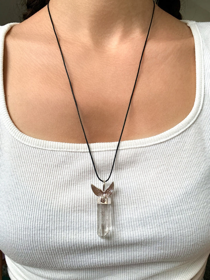 Bergkristall Anhänger mit Engelsflügeln - SoulGlow - 925er Silber, Anhänger mit Öse, Antrieb