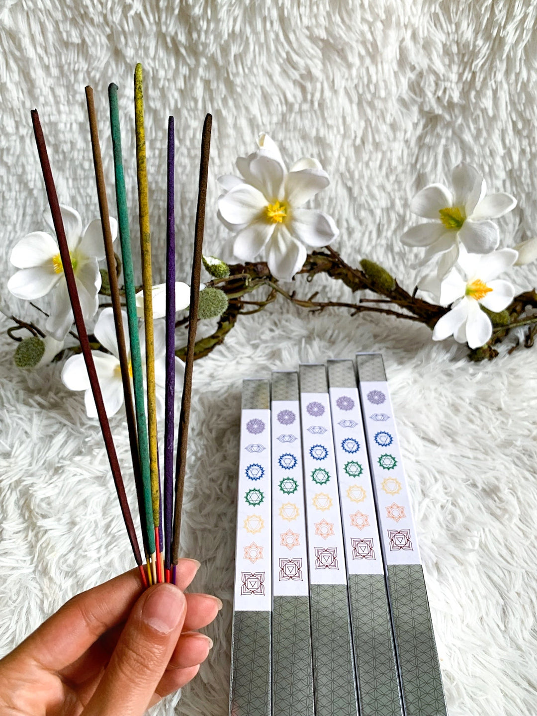 Chakra Räucherstäbchen + Halter - SoulGlow - Aura, Chakra, not - on - sale