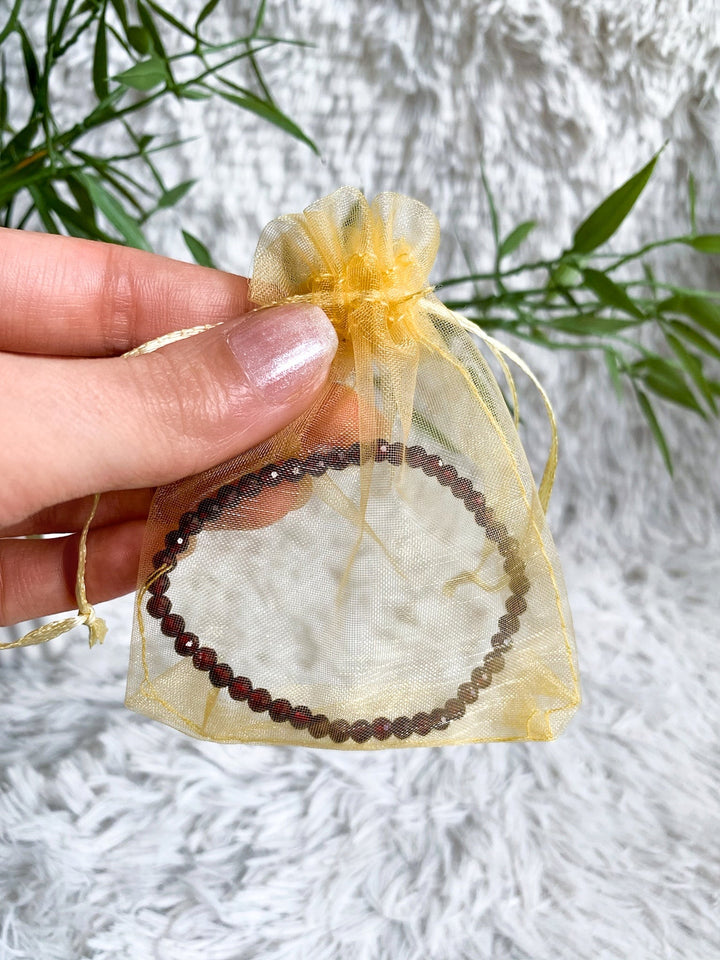 Granat Armband facettiert - SoulGlow - Armband, Energie, facettiert