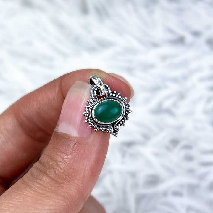 Grüner Chalcedon Boho Anhänger aus 925 Silber - SoulGlow - 925er Silber, Anhänger mit Öse, balance