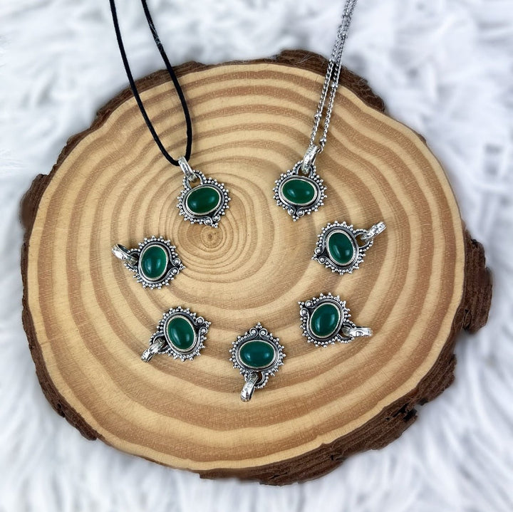 Grüner Chalcedon Boho Anhänger aus 925 Silber - SoulGlow - 925er Silber, Anhänger mit Öse, balance