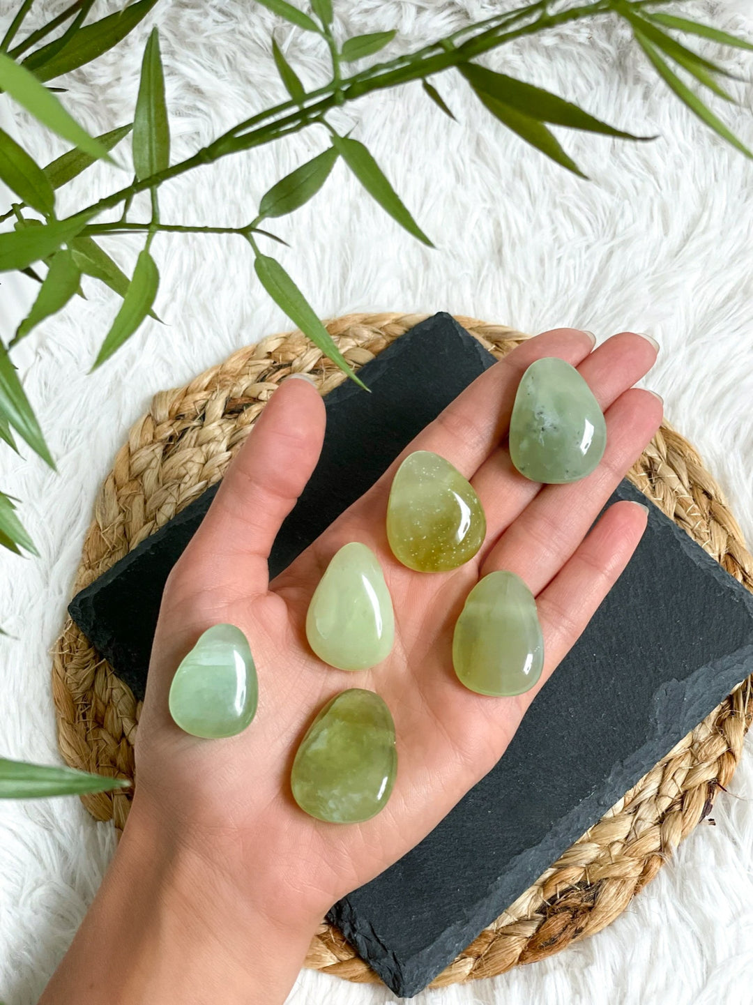 Jade Serpentin Anhänger - SoulGlow - Anhänger mit Bohrung, balance, grün