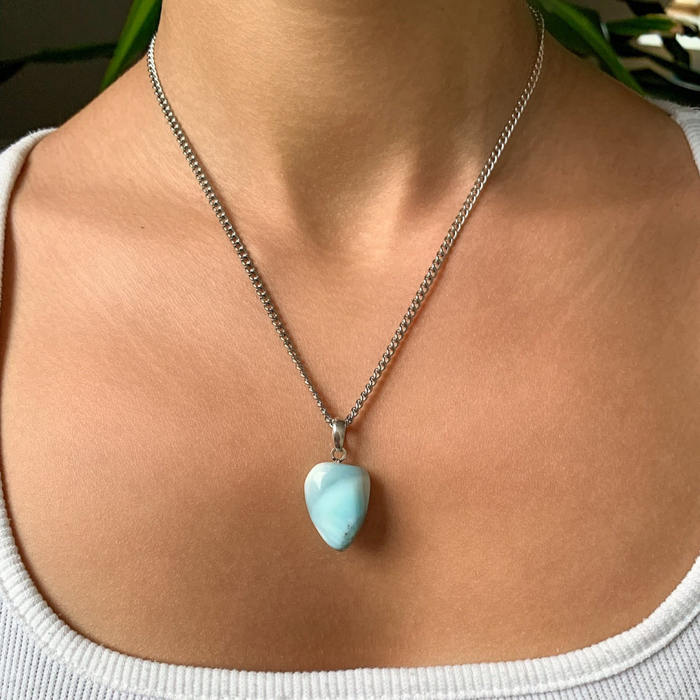 Larimar Trommelstein Anhänger - SoulGlow - Anhänger mit Öse, balance, Baumwollband