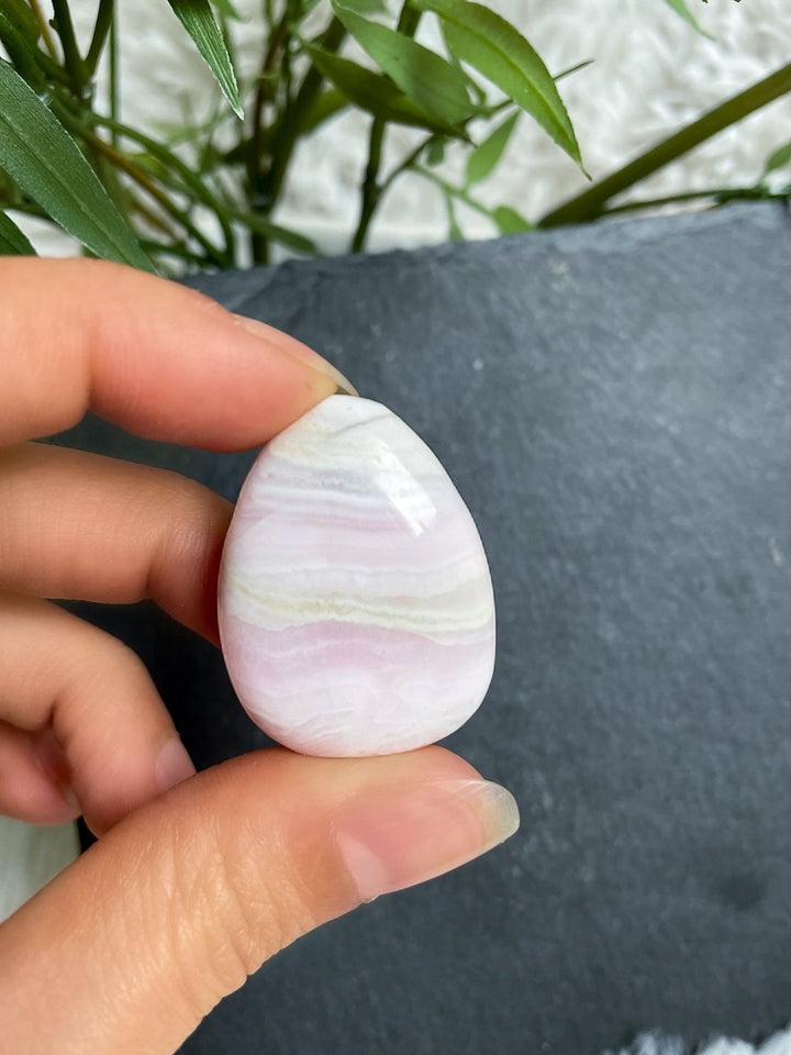 Manganocalcit, Rosa Calcit Anhänger - SoulGlow - Anhänger mit Bohrung, balance, Manganocalcit