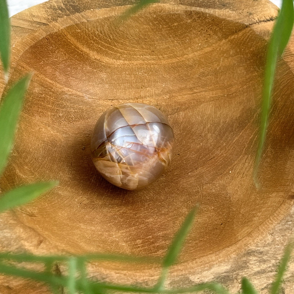 Mondstein Kugel | Unikat - SoulGlow - balance, blauschimmer, Heilstein Unikat