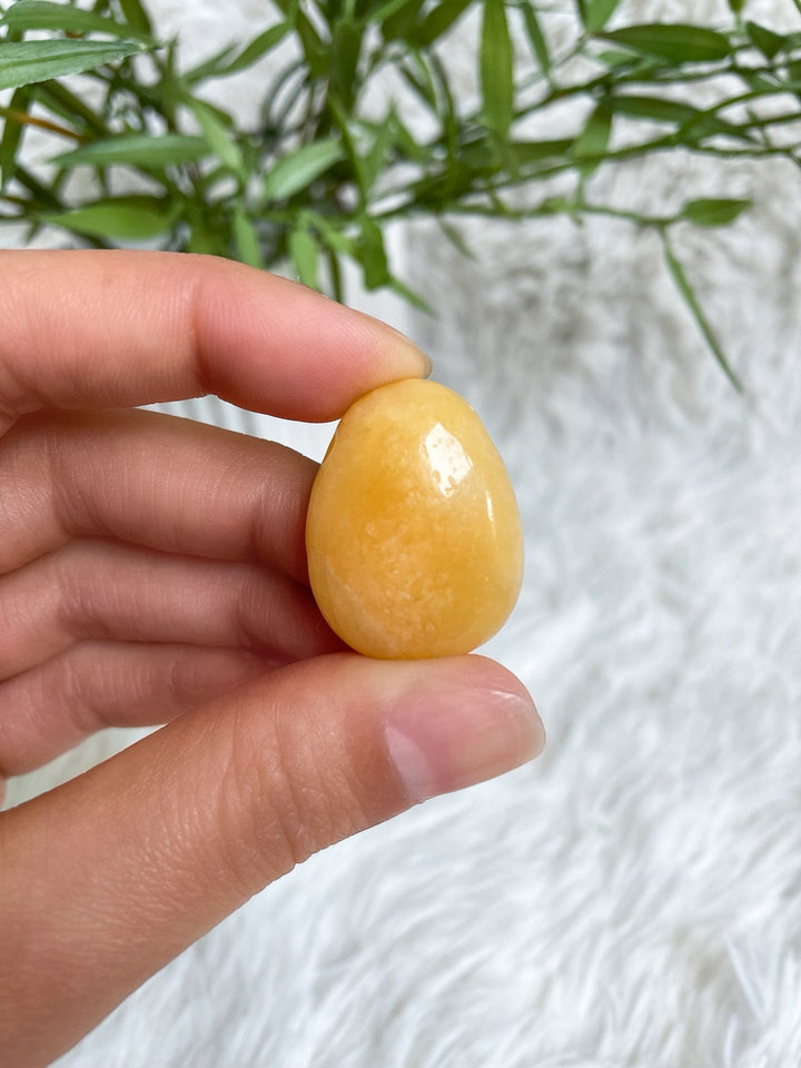 Orangencalcit Anhänger - SoulGlow - Anhänger, balance, Energie