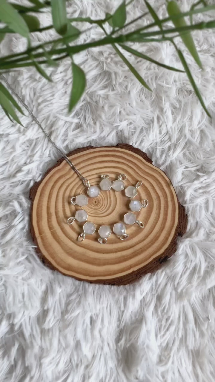 Weißer Labradorit Hexagon Anhänger Silber
