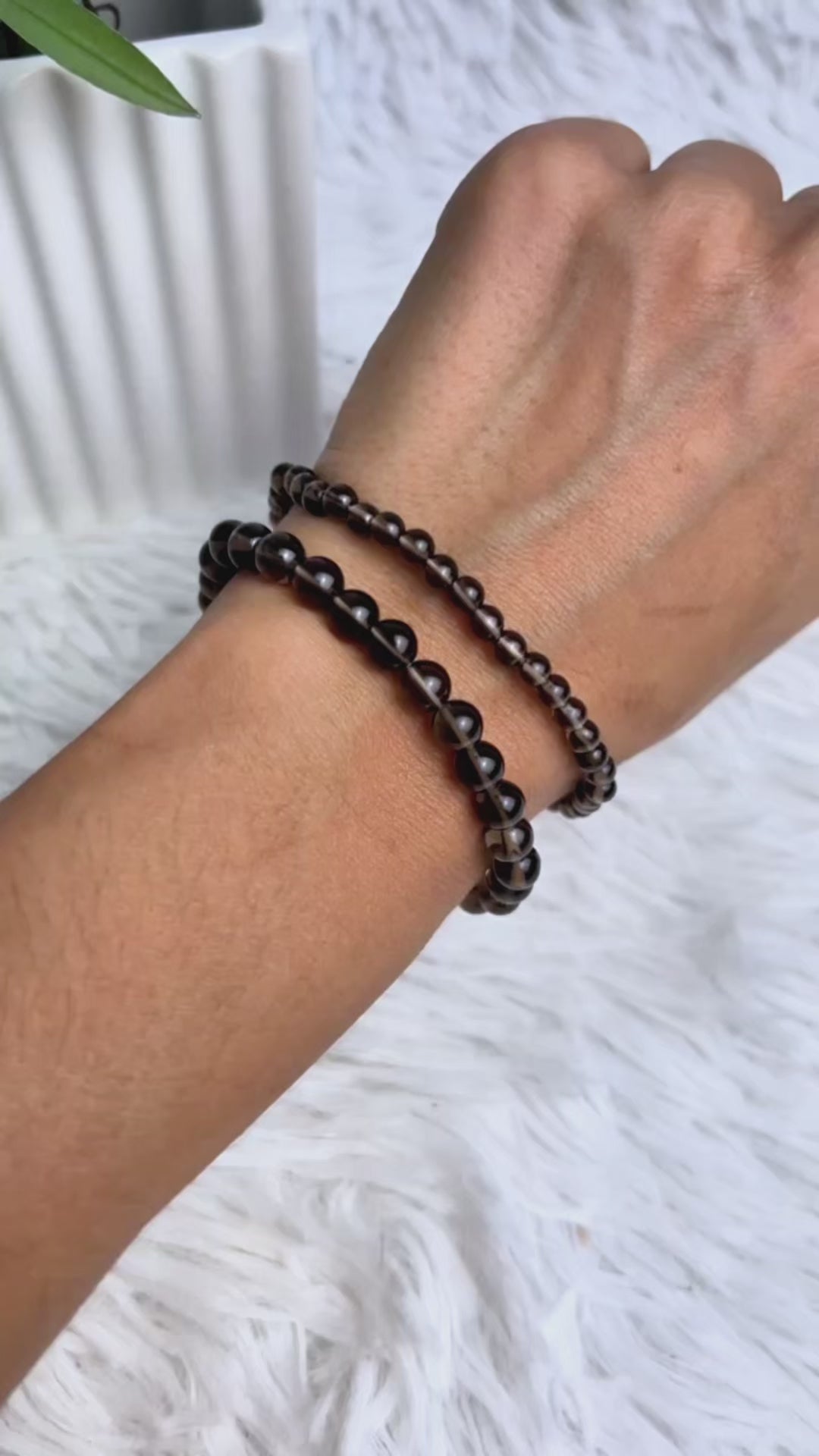 Video Rauchquarz Kugelarmband in zwei Größen