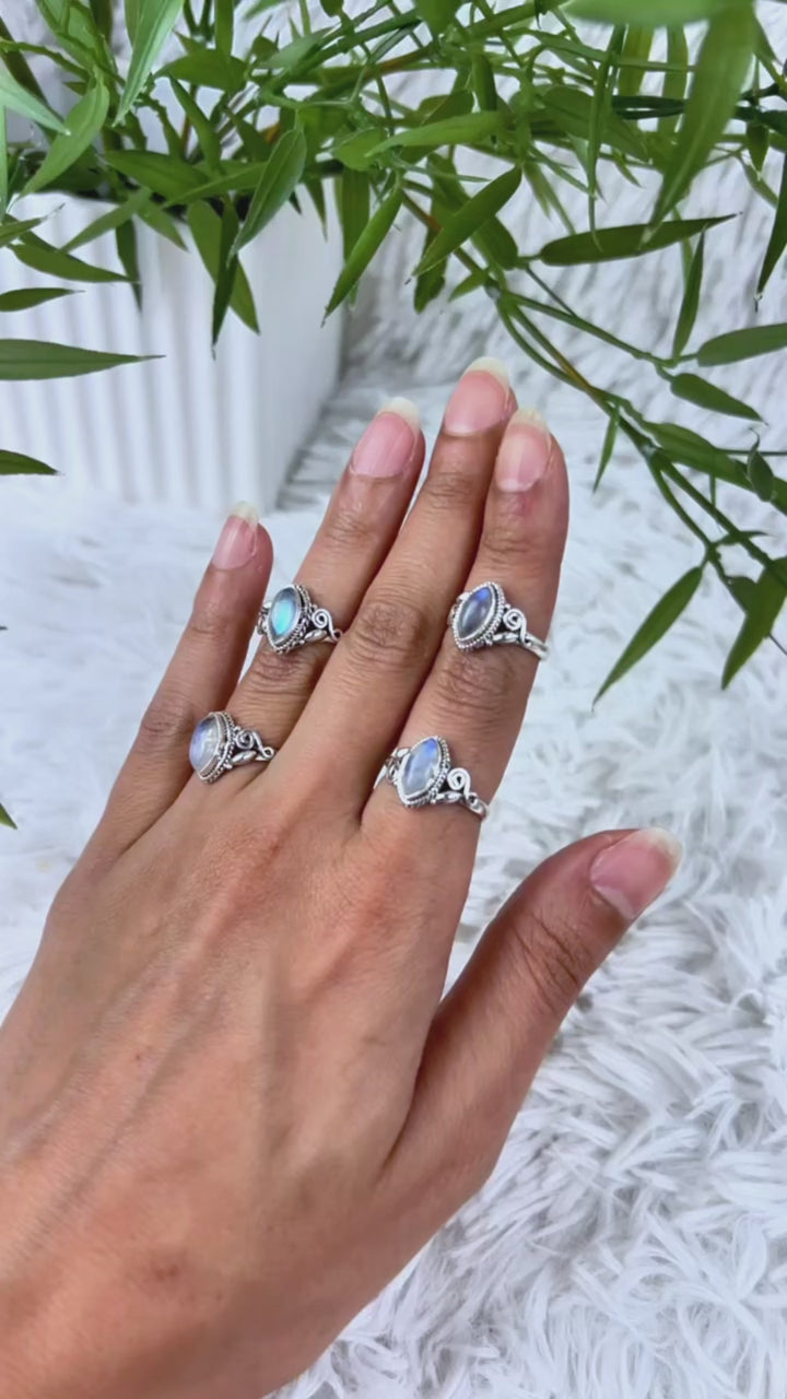 Mondstein Ring - 925er Silber