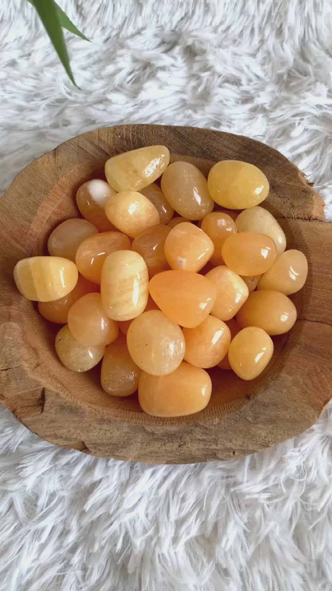 Orangencalcit Trommelsteine