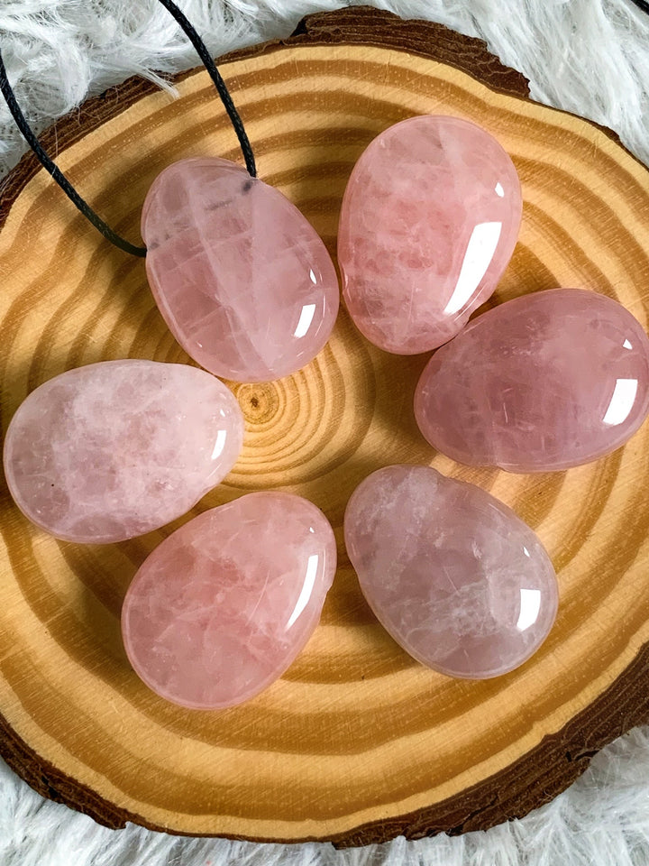 Rosenquarz Anhänger Oval - SoulGlow - Anhänger, balance, Baumwollband