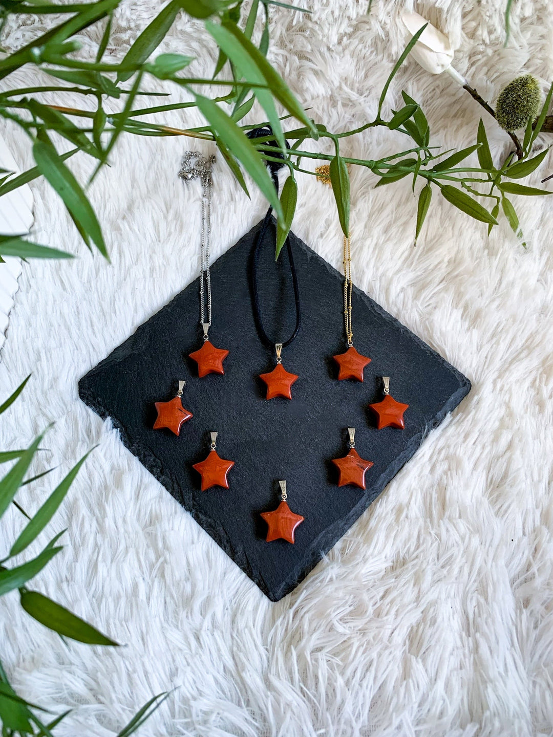 Roter Jaspis Stern Anhänger - SoulGlow - Anhänger mit Öse, balance, Energie