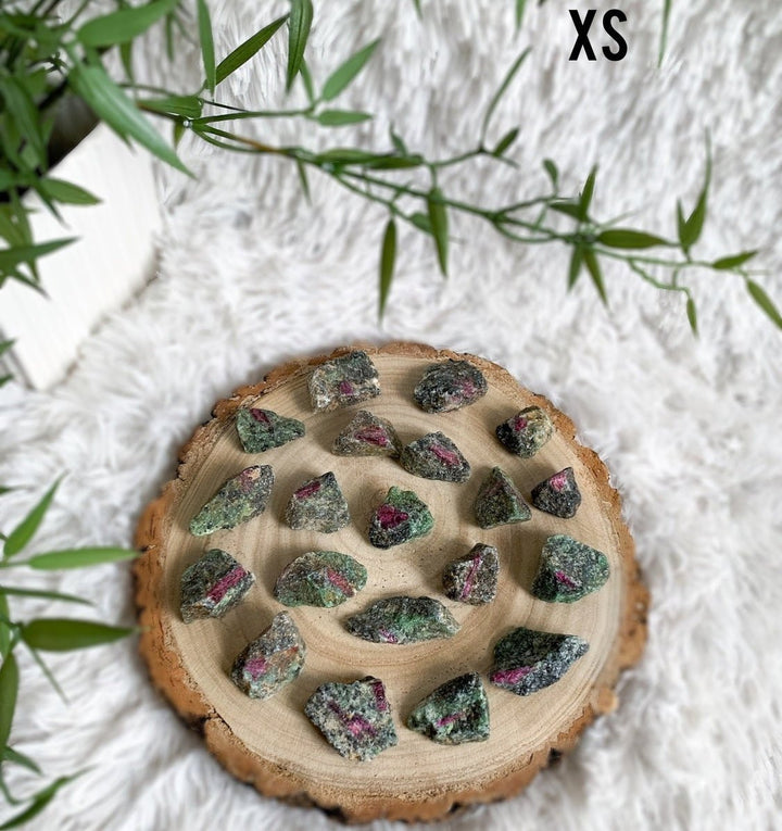 Rubin Zoisit Rohstein - SoulGlow - Energie, grün, Kristall