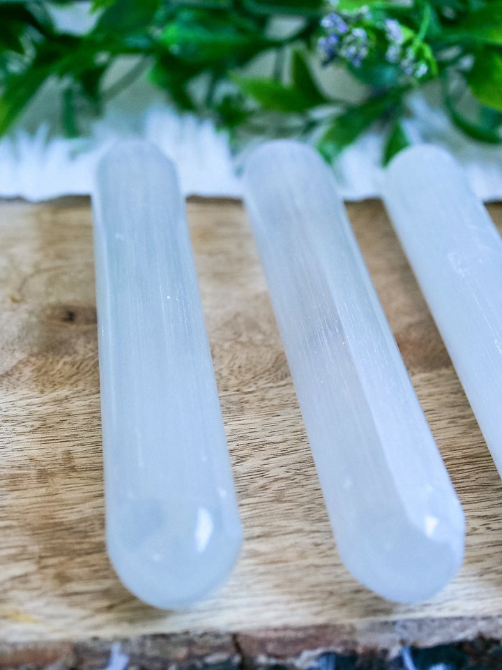 Selenit Massagestab, Griffel - SoulGlow - Aura, balance, geschliffene Form