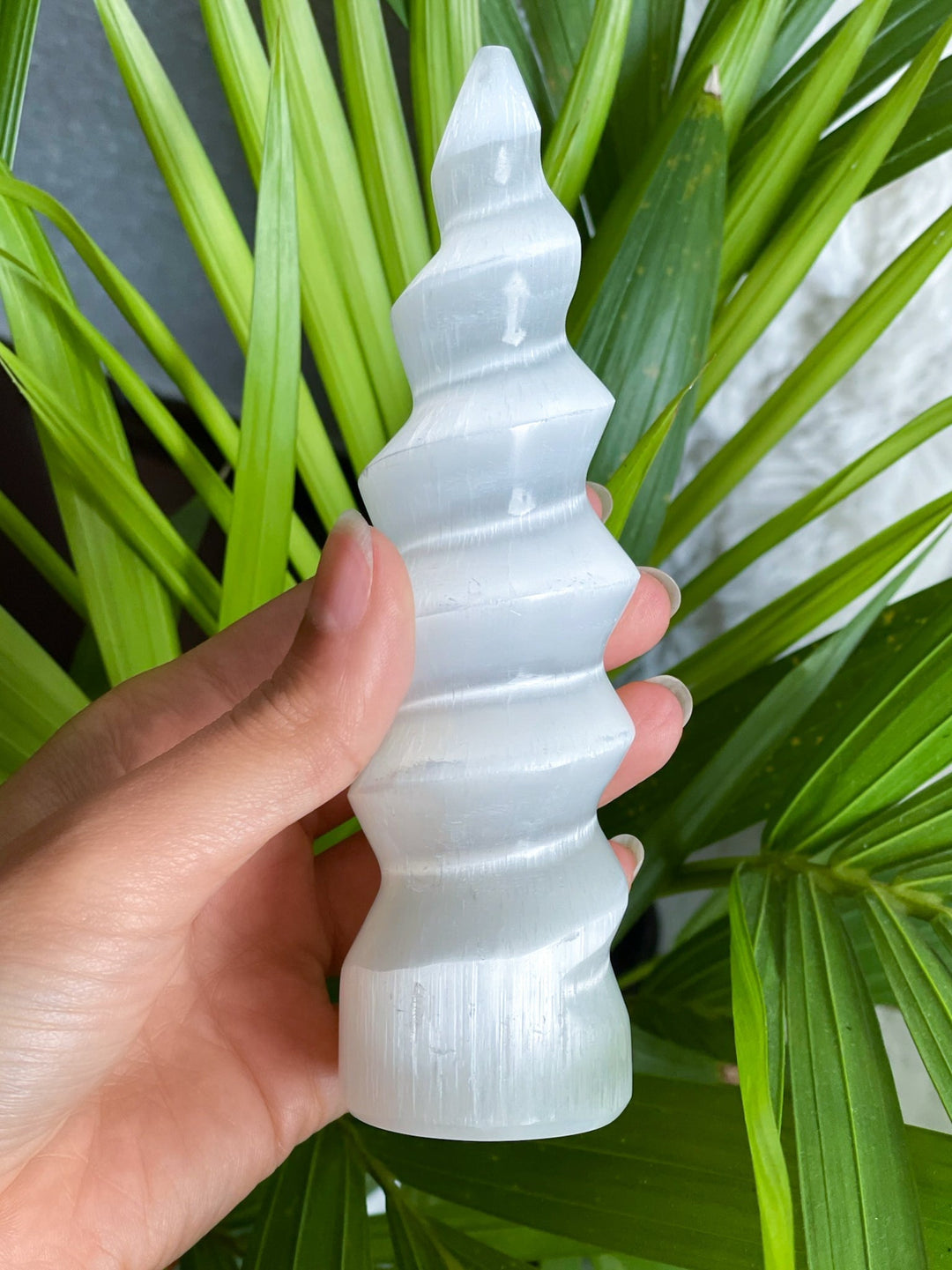 Selenit Turm Spirale - SoulGlow - balance, geschliffene Form, Kristall