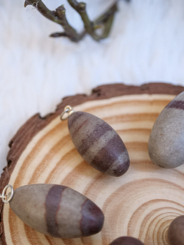 Shiva Lingam Anhänger - SoulGlow - Anhänger mit Öse, balance, braun