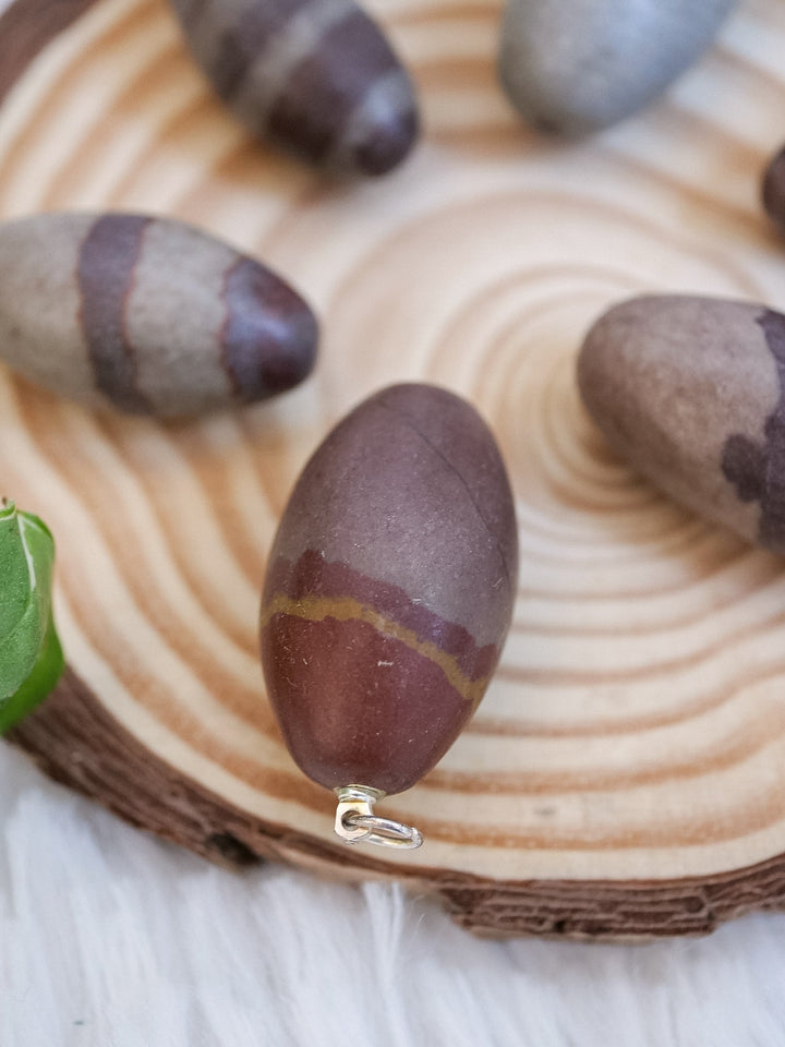 Shiva Lingam Anhänger - SoulGlow - Anhänger mit Öse, balance, braun
