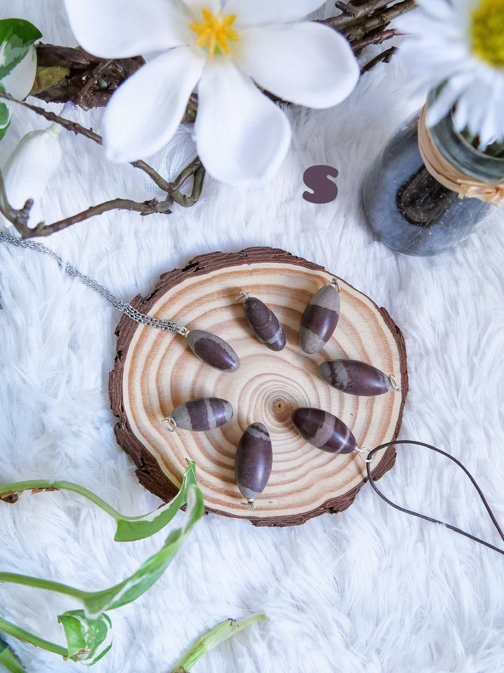 Shiva Lingam Anhänger - SoulGlow - Anhänger mit Öse, balance, braun