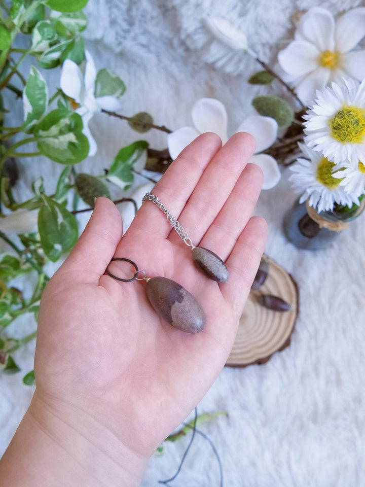 Shiva Lingam Anhänger - SoulGlow - Anhänger mit Öse, balance, braun