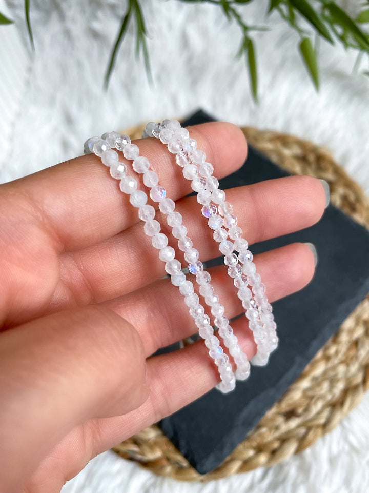 Weißer Labradorit Armband mit 925er Silber - SoulGlow - 925er Silber, Armband, Facettiertes Armband