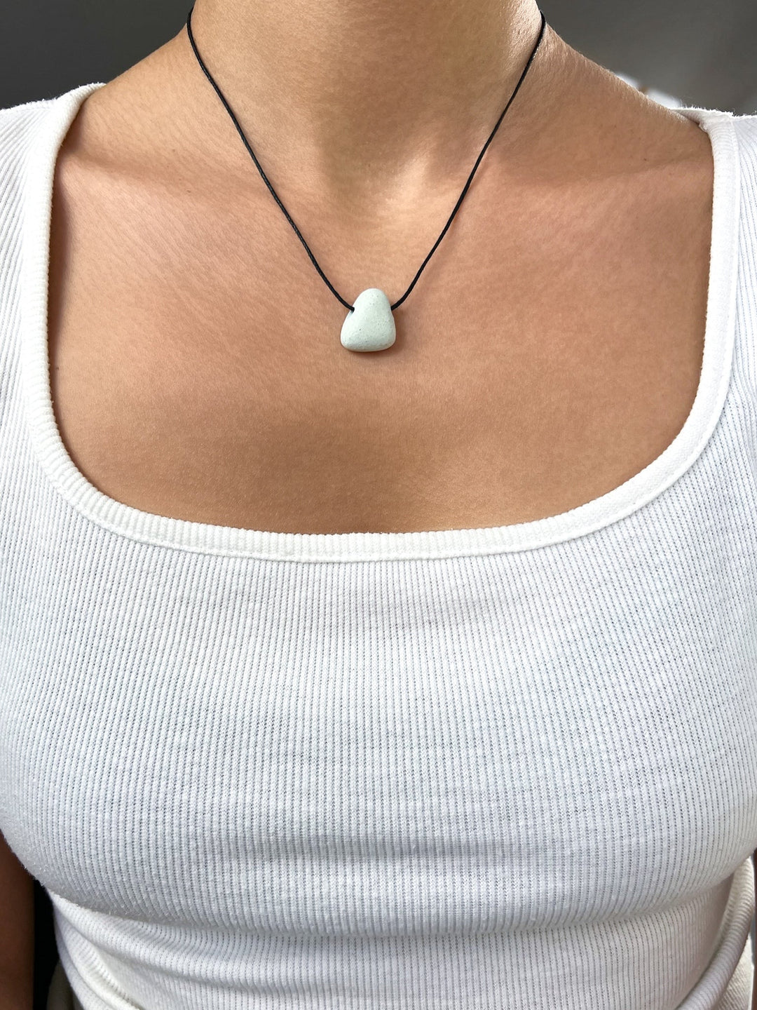 Zeolith Anhänger (Klinoptilolith) - SoulGlow - Anhänger mit Bohrung, balance, Baumwollband