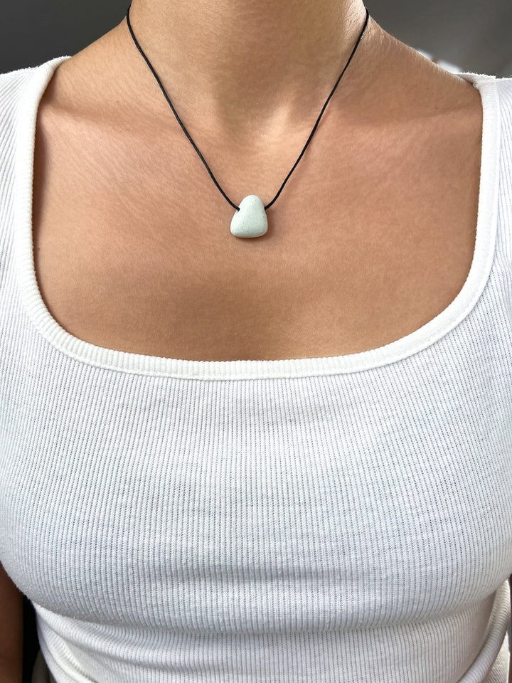 Zeolith Anhänger (Klinoptilolith) - SoulGlow - Anhänger mit Bohrung, balance, Baumwollband