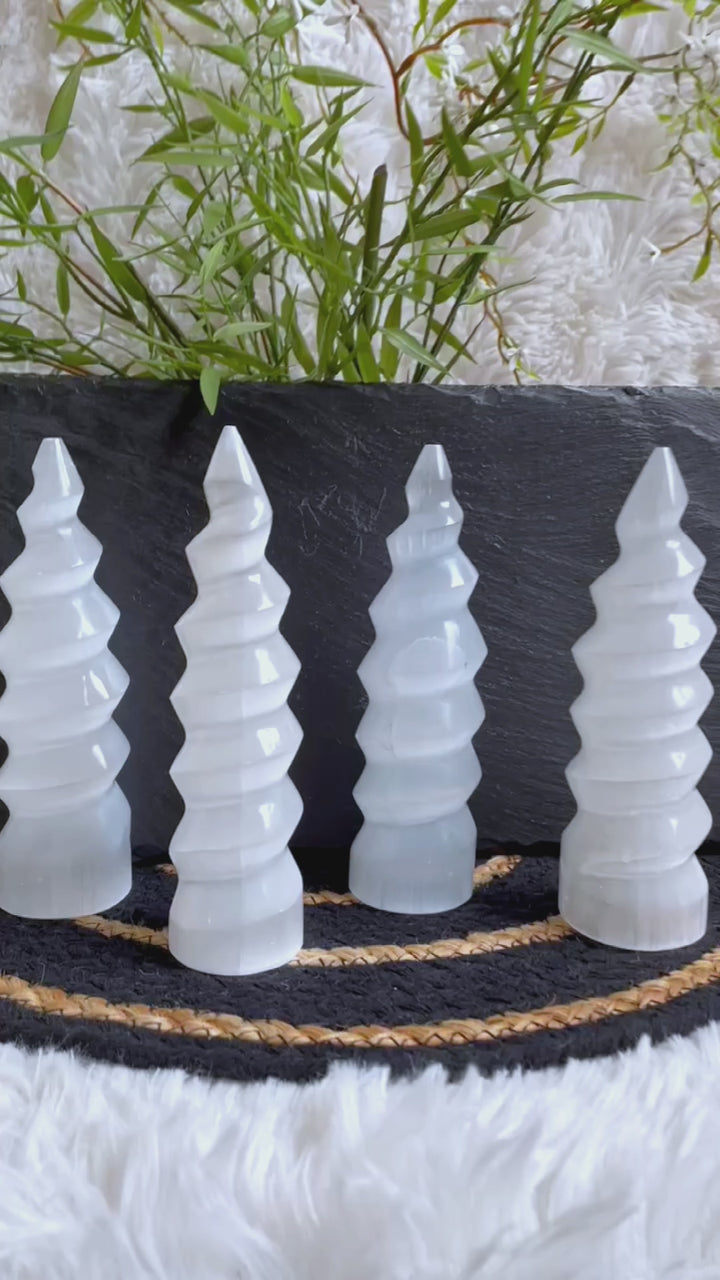 Selenit Turm Spirale